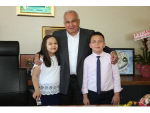 Minik Başkanların İlk Talimatı, Çocukların Teknoloji Bağımlılığından Kurtulması Oldu