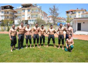 Korkutelili Güreşçiler Kumluca'ya Hazır