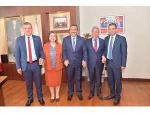 Milletvekillerinden Çetin’e Övgü