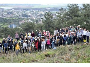Hatay’da Kyk Öğrencileri Fidanları Toprakla Buluşturdu