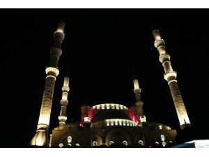 Abdülhamit Han Camii’nde İlk Teravih