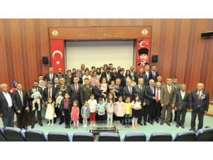 Gazi Ve Şehit Ailelerine Devlet Övünç Madalyası Ve Beratı Verildi