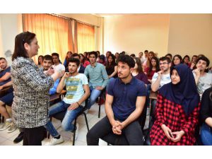 Üniversite Adaylarına Meslek Tanıtım Semineri