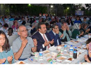 Başkan Çetin, İlk İftarını Belediyeevleri’nde Açtı