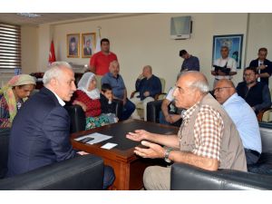 Akdeniz Belediyesi’ndeki ’Halk Günü’ Etkinliğine Yoğun İlgi