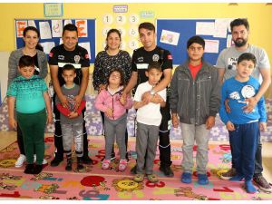 Trafik Polislerinden Anlamlı Ziyaret