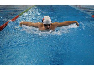Down Sendromlu Yüzücü, 3 Yılda 26 Kez Türkiye Şampiyonu Oldu