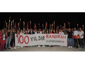 Başkan Uysal, Kıbrıslı Gençlerle 19 Mayıs'ı Kutladı
