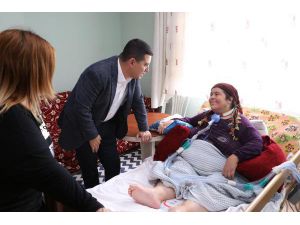 Tütüncü'den Hasta Ve Yaşlılara Ziyaret