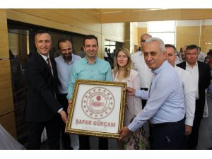 Kozan Halk Eğitim Merkezi Müdürlüğünden Yıl Sonu Sergisi