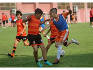 Adanaspor Futbol Şenliği Başladı