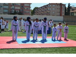 18 Branşda Açılan Yaz Spor Okullarına 4 Bin 200 Kişi Başvuru Yapıldı.