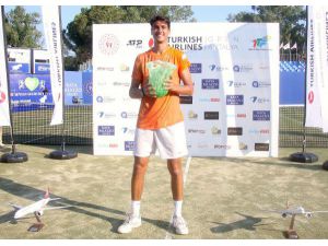 Antalya Open'da Şampiyon Lorenzo Sonego