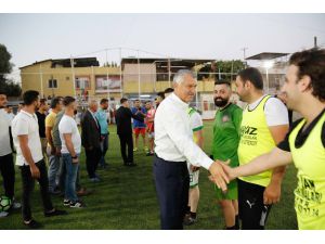 Yüreğir Güney Mahalleleri Futbol Turnuvası Başladı