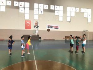 Samandağ Belediyesi Ücretsiz Basketbol Kursu Başladı