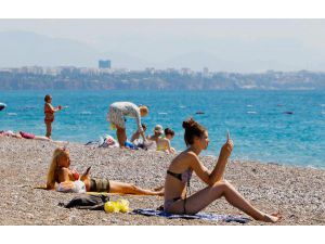 Antalya'ya Gelen Turist Sayısı 8 Milyonu Geçti