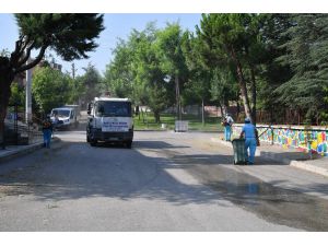 Isparta Belediyesi’nden Mahallelerde Bayram Temizliği