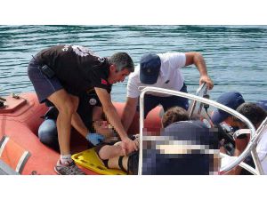 Falezlerden Denize Atlayan Genç Ağır Yaralandı