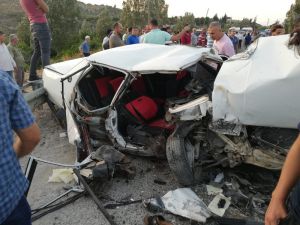 Hatay’da 3 Aracın Karıştığı Kazada 6 Kişi Yaralandı