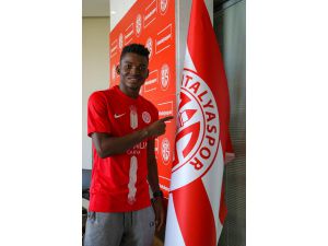 Angolalı Milli Oyuncu Dala Antalyaspor'da