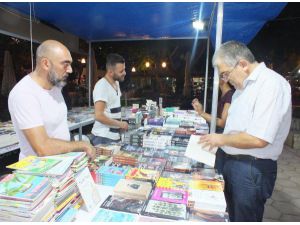 Kaş'ta Kitap Günleri Düzenlendi