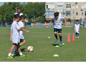 Muratpaşa'dan Spor Altyapısına Destek