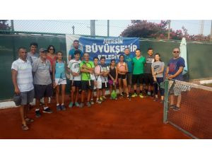 Mersin Büyükşehir Belediyesi Tenis Kulübünde Antrenmanlar Başladı