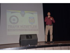 Emniyetten Öğretmenlere Seminer