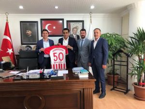 Acıgöl Ve Gülşehir Belediye Başkanları, Nevşehir Belediyespor’a Destek Verdi