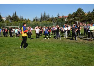 Tazelenme Üniversitesi Öğrencileri Sabah Sporunda