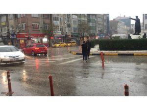 Keşan’da Şiddetli Yağış Etkili Oldu