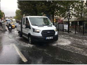 Beyoğlu’nda Yollar Göle Döndü