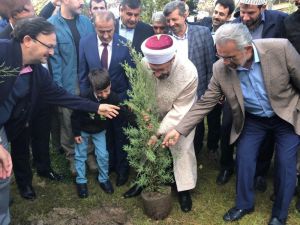 Ali Erbaş’tan Ülke Genelinde Fidan Dikme Etkinliği