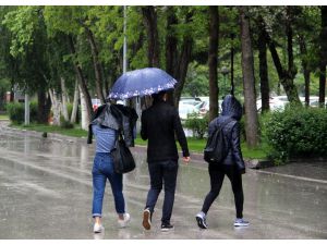 Doğu Karadeniz’de Gök Gürültülü Sağanak Yağış Etkili Olacak