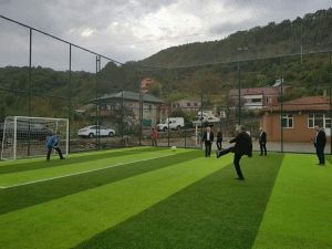 Şiriköy’deki Halı Sahayı İncelediler