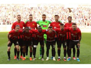 Eskişehirspor’da Savunma Alarm Veriyor