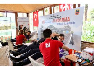 Antalya  Jandarma’dan Kızılay’a 396 ünite kan bağışı