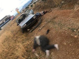 Kontrolden Çıkan Otomobil, Taklalar Atıp Tarlaya Uçtu: 1 Ölü, 2 Yaralı