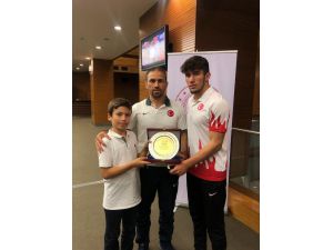 Kızılcahamam Antrenörü 2019 Yılın Antrenörü Seçildi