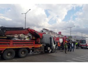 Afyonkarahisar’da Trafik Kazası: 3 Yaralı