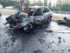 Konya’da Devrilen Otomobil Alev Aldı: 1 Yaralı
