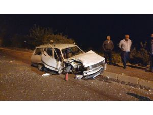 Alkollü Sürücü Önce Elektrik Direğini Devirdi Sonra Karşı Yola Geçti