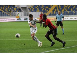 Süper Lig: Gençlerbirliği: 0 - Denizlispor: 1 (İlk Yarı)