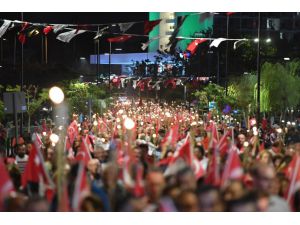 Konyaaltı’nda “Cumhuriyet Yürüyüşü” coşkusu