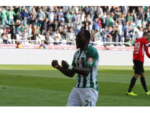 Süper Lig: Konyaspor: 1 - Gençlerbirliği: 0 (İlk Yarı)