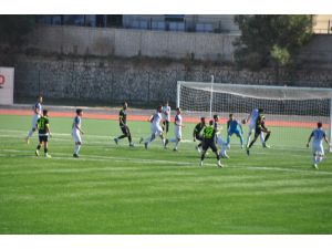 Manavgat Belediyespor Namağlup Liderliğini Koruyor