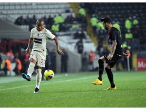 Süper Lig: Gaziantep Fk: 0 - Galatasaray: 2 (İlk Yarı)