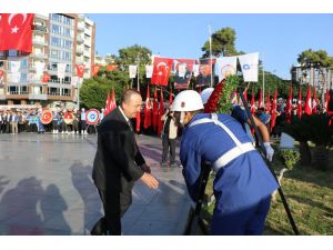 Bakan Çavuşoğlu, Antalya’da Atatürk’ü anma törenine katıldı