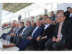 Dinar Belediye Spor Emirdağ Spor İle Karşılaştı