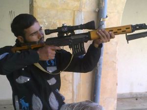 Yakalanan Deaş’lının Silahlı Fotoğrafları Ortaya Çıktı